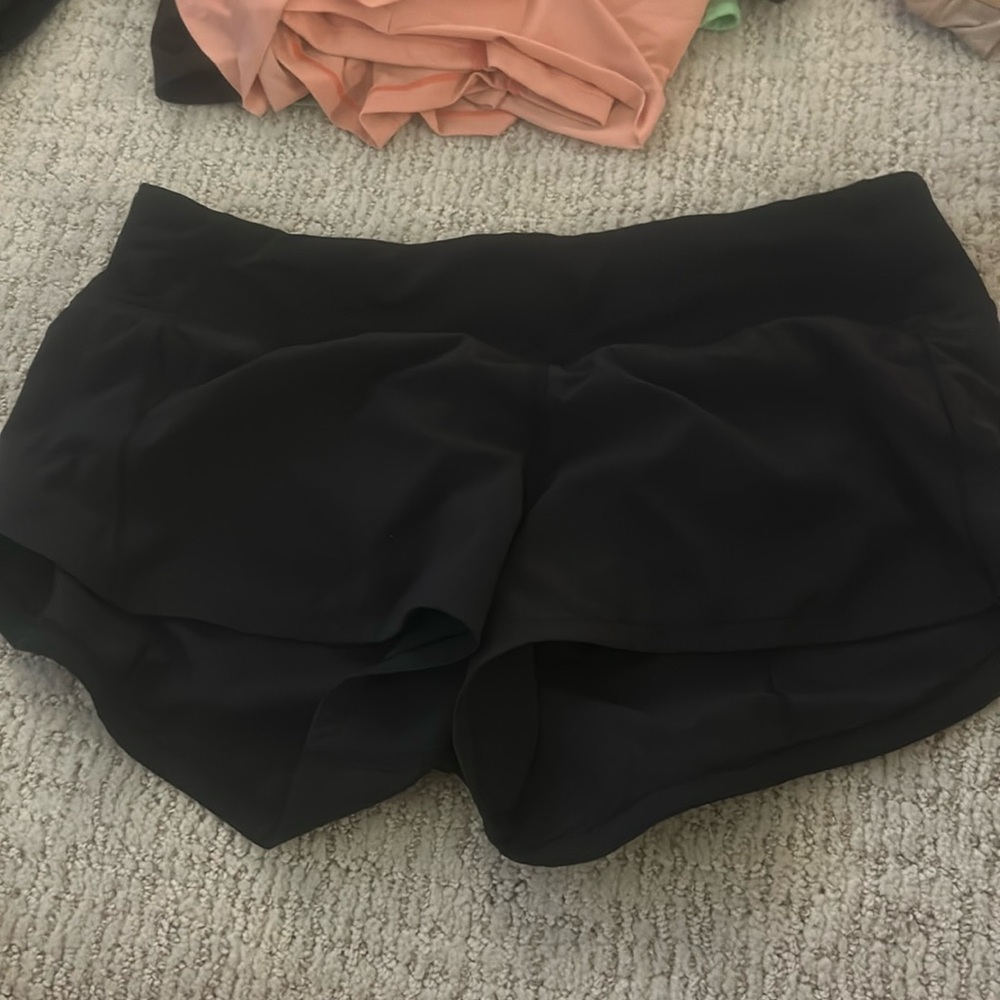 LULU size 4
